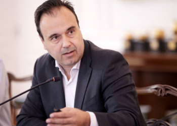 Παπαστεργίου: «Το 2007 ασχολήθηκα με τις ηλεκτρομηχανολιγικές μελέτες τμήματος της επιχείρησης Βιολάντα»