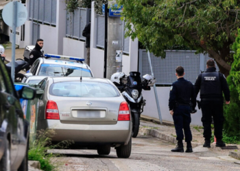 Πατροκτονία στη Γλυφάδα: Προφυλακίστηκε ο 46χρονος - Απολογήθηκε χωρίς δικηγόρο