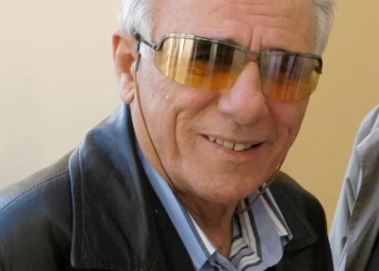 Πέθανε ο δημοσιογράφος Σπύρος Καρατζαφέρης