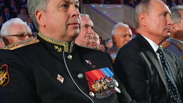 Ποιος είναι ο Ιγκόρ Κοστιούκοφ που θα ηγηθεί της Ρωσίας στην τριμερή στα ΗΑΕ