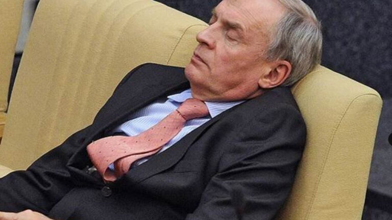 Ρωσία: Η Κρατική Δούμα απαγόρευσε την φωτογράφιση των βουλευτών - Δείτε γιατί