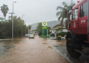 Σε «Red Code» η Κρήτη: Συναγερμός για επικίνδυνα καιρικά φαινόμενα και πλημμύρες