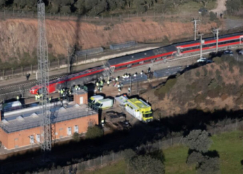 Σιδηροδρομική τραγωδία στην Ισπανία: Βρέθηκε σπασμένος σύνδεσμος στις ράγες