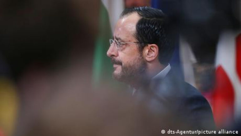 «Σκιές» διαφθοράς στην Κύπρο