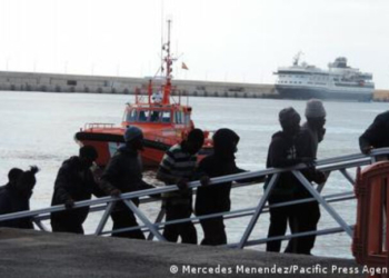 Σκληραίνει η στάση της ΕΕ στο μεταναστευτικό