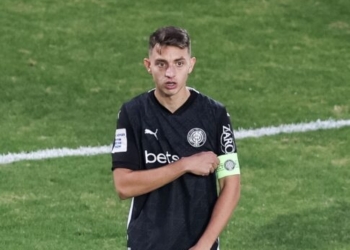 Στα ασπρόμαυρα μέχρι το 2029 ο Αποστολάκης!