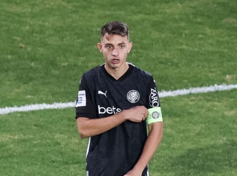 Στα ασπρόμαυρα μέχρι το 2029 ο Αποστολάκης!