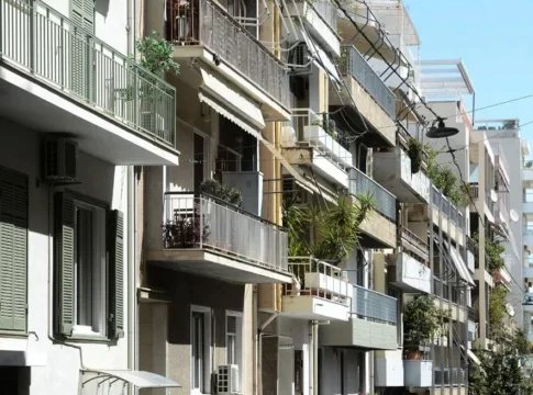 Στεγαστική κρίση: Τα ακριβά ενοίκια απαγορευτικός παράγοντας για μεγάλα διαμερίσματα