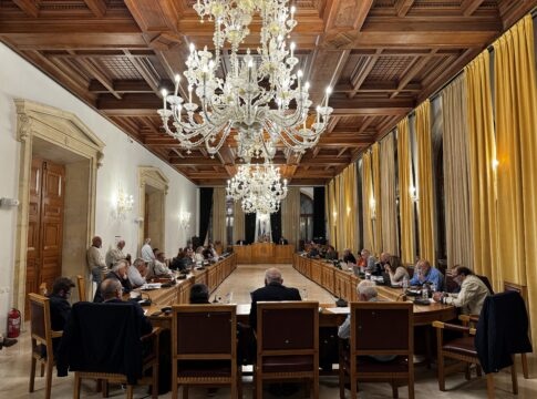 Στο δημοτικό συμβούλιο το “μπλόκο” στον Οργανισμό Εσωτερικών Υπηρεσιών