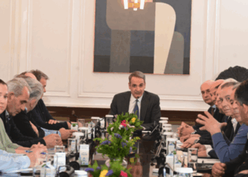 Συνάντηση Μητσοτάκη με αγρότες: Τα επιπλέον μέτρα της κυβέρνησης - Τι συζητήθηκε