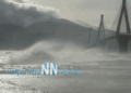 Τα κύματα «μαστιγώνουν» τη γέφυρα Ρίου-Αντίρριου: Δείτε τα εντυπωσιακά βίντεο