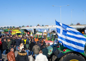 Θεσσαλονίκη: Δίωρος αποκλεισμός από αγρότες και κτηνοτρόφους στη Νέα Τρίγλια