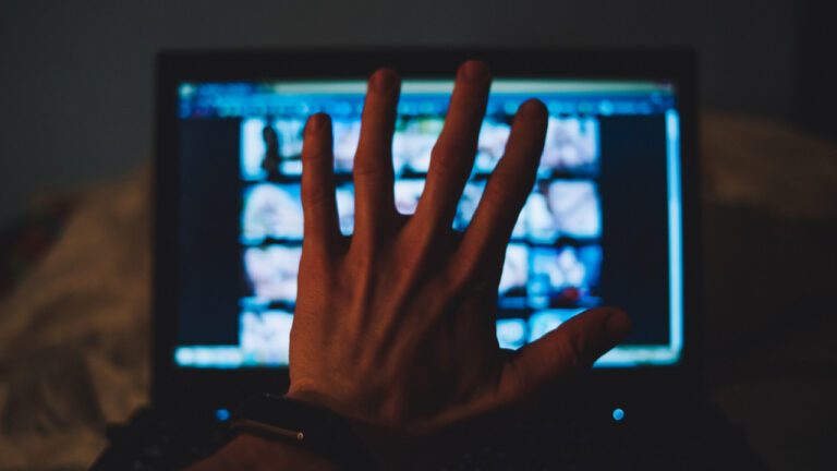 Θεσσαλονίκη: Σύλληψη 27χρονου μετά από καταγγελία της πρώην συντρόφου του για βιασμό και εκδικητική πορνογραφία