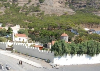 Την αποκατάσταση του δρόμου προς την Μονή Κουδουμά ανακοίνωσε ο Σταύρος Αρναουτάκης