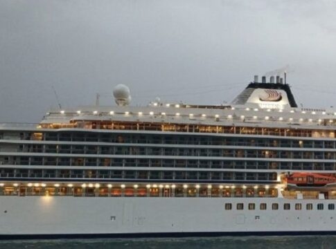 Το πρώτο κρουαζιερόπλοιο για το 2026 έδεσε στο λιμάνι της Σούδας