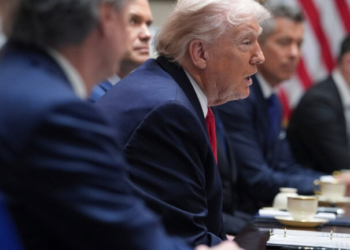 Τραμπ: «Ο Πούτιν συμφώνησε σε κατάπαυση πυρός για μια εβδομάδα» - Προειδοποίηση στην Ευρώπη