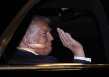 Τραμπ: Θέλει να οργανώσει έναν αγώνα αυτοκινήτων στην Ουάσινγκτον για τα 250ά γενέθλια της Αμερικής