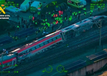 Τριήμερο εθνικό πένθος για τη σιδηροδρομική τραγωδία στην Ισπανία - Ο Σάντσεθ υπόσχεται «ενδελεχή κι απολύτως διαφανή» έρευνα