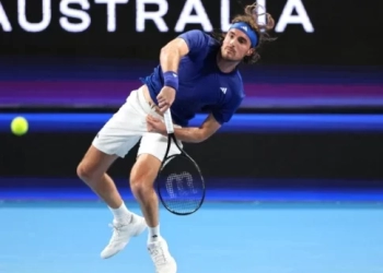 United Cup: Ο Τσιτσιπάς νίκησε 2-1 με ανατροπή και έδωσε το προβάδισμα στην Ελλάδα κόντρα στη Μεγάλη Βρετανία