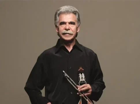 Βασίλης Σκουλάς: Παρουσίαση της βιογραφίας του στα Χανιά