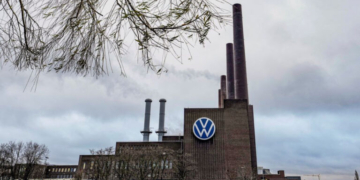 Volkswagen: Ανακαλεί περίπου 44.000 οχήματα στις ΗΠΑ εξαιτίας κινδύνου πυρκαγιάς