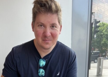 Ξεκινούν από το… μηδέν οι έρευνες για τον νεαρό γιατρό – Στην Κρήτη σήμερα εθελοντές με σκυλιά, drones και υποβρύχιες κάμερες!