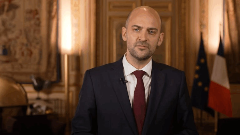 Ζαν-Νοέλ Μπαρό: «Όχι, αγαπητέ Ρούτε. Οι Ευρωπαίοι πρέπει να αναλάβουν την ευθύνη για την ασφάλειά τους»