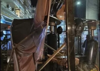 Ζημιές στην Αλεξανδρούπολη: Άνεμοι με ριπές 140 χλμ «σάρωσαν» την πόλη - Δείτε βίντεο