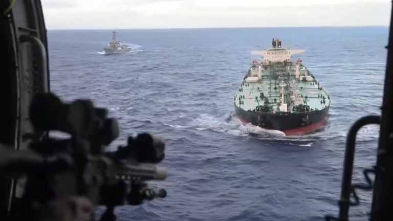 Από την Καραϊβική στον Ινδικό: Ρεσάλτο των ΗΠΑ σε τάνκερ με πετρέλαιο Βενεζουέλας - Δείτε βίντεο