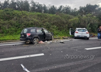 Χανιά: Σοκαριστικό τροχαίο στον ΒΟΑΚ - Μια γυναίκα χωρίς τις αισθήσεις της, 3 τραυματίες (Φωτογραφίες)