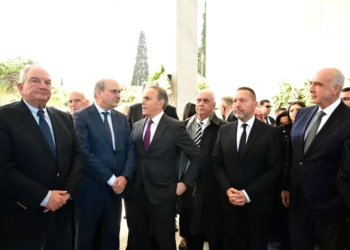 Δημοσία δαπάνη τελέστηκε η κηδεία της Άννας Ψαρούδα - Μπενάκη (βίντεο, φωτογραφίες)
