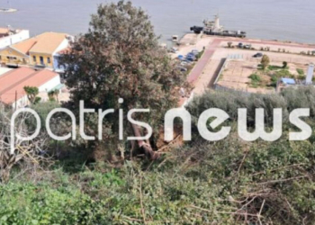 Ειδικό συνεργείο από την Αθήνα στο Κατάκολο για την απομάκρυνση του βράχου των 40 τόνων - Δείτε βίντεο