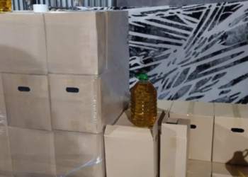 Εξαρθρώθηκε εγκληματική οργάνωση που νόθευε λάδι και το πωλούσε ως εξαιρετικό παρθένο