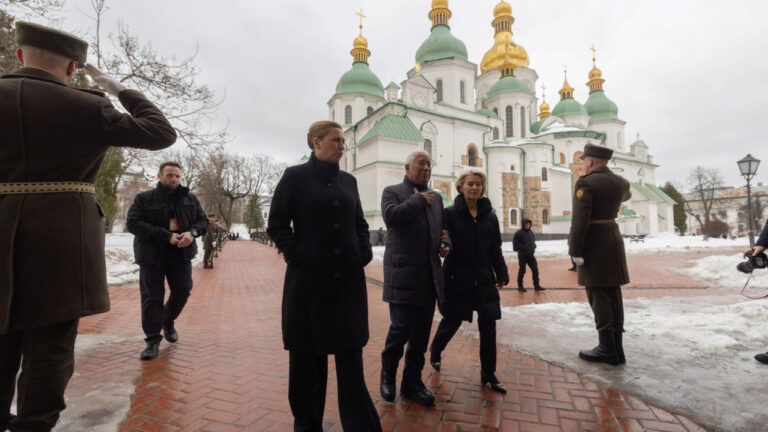Φον ντερ Λάιεν: Με τον έναν ή τον άλλον τρόπο η ΕΕ θα δανείσει με 90 δισ. ευρώ την Ουκρανία
