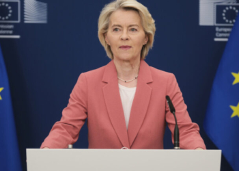 Φον ντερ Λάιεν: Μεταβαίνει στο Κίεβο με αφορμή την 4η επέτειο από την έναρξη του πολέμου