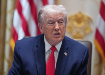 Γιατί οι ΗΠΑ προτιμούν τα χειρουργικά πλήγματα στο Ιράν αντί του γενικευμένου πολέμου στη Μέση Ανατολή