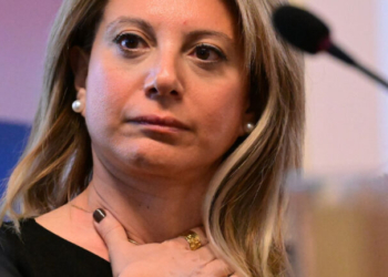 Η αντίδραση Καρυστιανού μετά την απόφαση της Εισαγγελίας Λάρισας για την εκταφή εννέα σορών