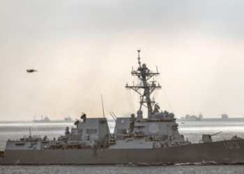 Η στιγμή της σύγκρουσης των δύο πολεμικών πλοίων των ΗΠΑ ανοιχτά της Καραϊβικής - Δείτε βίντεο