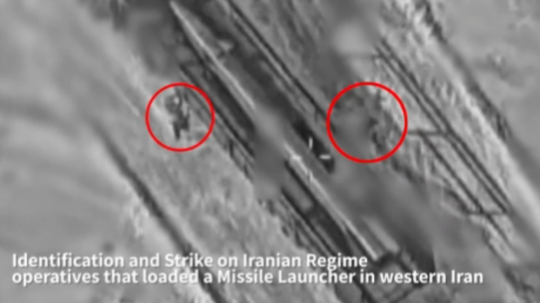 IDF: Βίντεο με τους Ισραηλινούς να χτυπούν Ιρανούς στρατιώτες που φόρτωναν εκτοξευτή πυραύλων