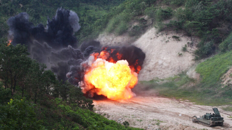 Ινδία: Τουλάχιστον 16 νεκροί και πολλοί αγνοούμενοι από έκρηξη σε παράνομο ανθρακωρυχείο