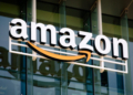 Ιταλία: Έφοδος των φορολογικών αρχών στα κεντρικά της Amazon, σε σπίτια 7 στελεχών και στα γραφεία της KPMG