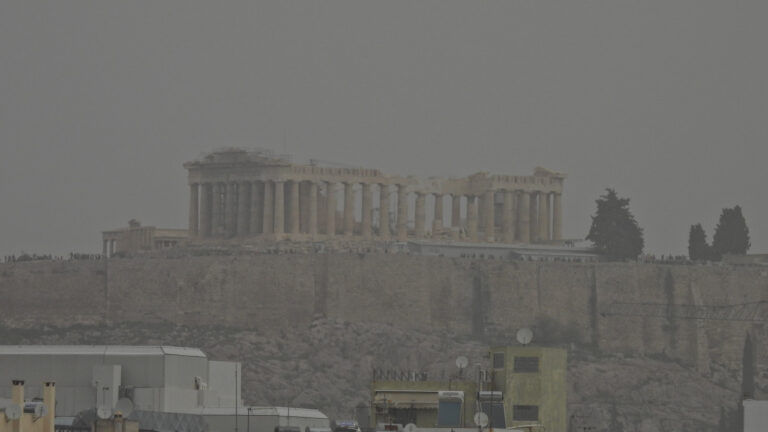 Κακοκαιρία: Επικαιροποιήθηκε το έκτακτο της ΕΜΥ - Ισχυρές βροχές, καταιγίδες και άνεμοι