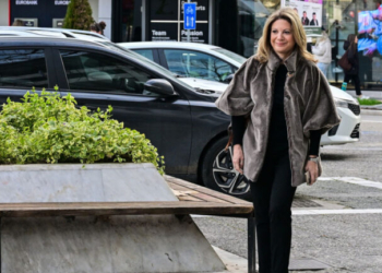 Καρυστιανού από Λάρισα: Δίκη - παρωδία στην οποία αναγκαστικά συμμετέχουμε