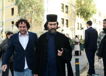 Κιβωτός: Την ενοχή του πατρός Αντωνίου για κακοποίηση στις δομές Βόλου και Αθήνας ζήτησε η εισαγγελέας