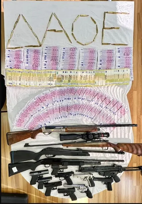 Καπνικά - ΔΑΟΕ χρήματα όπλα