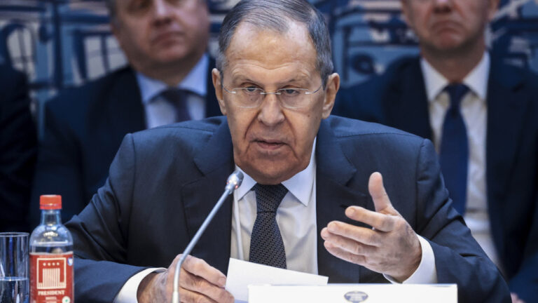 Λαβρόφ: Η Ρωσία δεν έχει προθεσμίες για τον τερματισμό του πολέμου στην Ουκρανία