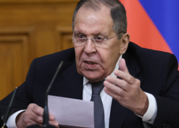 Λαβρόφ: Kατάφωρη διάκριση οι περιορισμοί των ΗΠΑ στον ρόλο της Ρωσίας στην πετρελαϊκή βιομηχανία της Βενεζουέλας