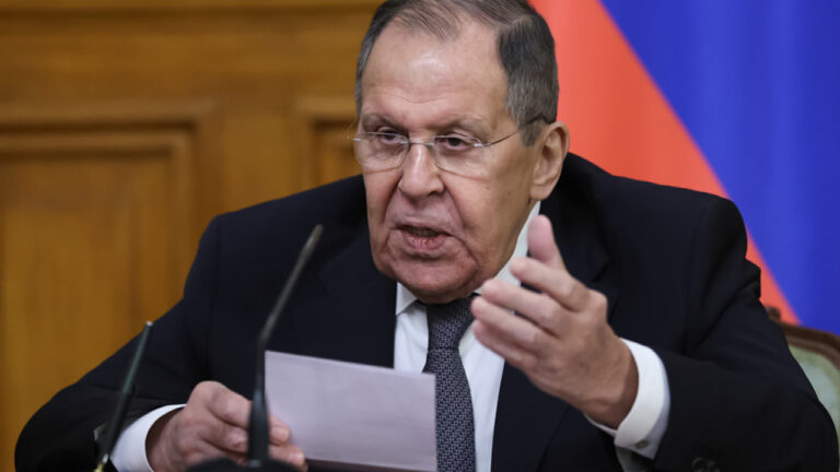 Λαβρόφ: Kατάφωρη διάκριση οι περιορισμοί των ΗΠΑ στον ρόλο της Ρωσίας στην πετρελαϊκή βιομηχανία της Βενεζουέλας