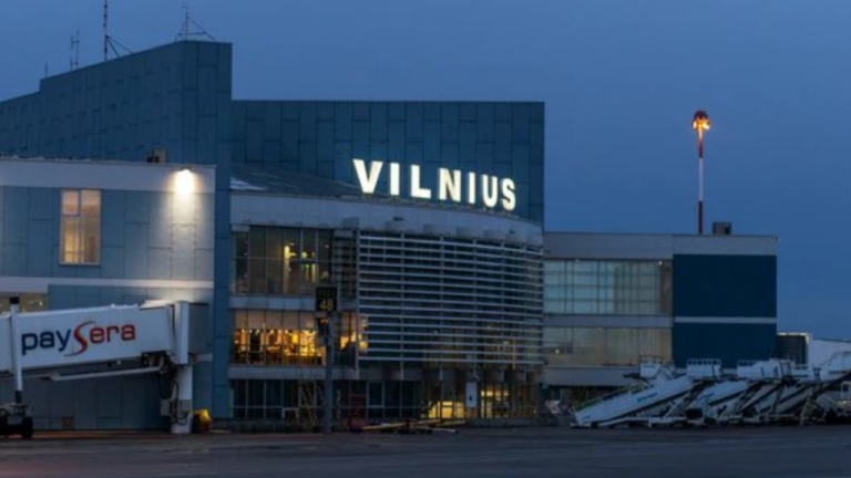Λιθουανία: Έκλεισε για περίπου μία ώρα το αεροδρόμιο του Βίλνιους λόγω μετεωρολογικών μπαλονιών