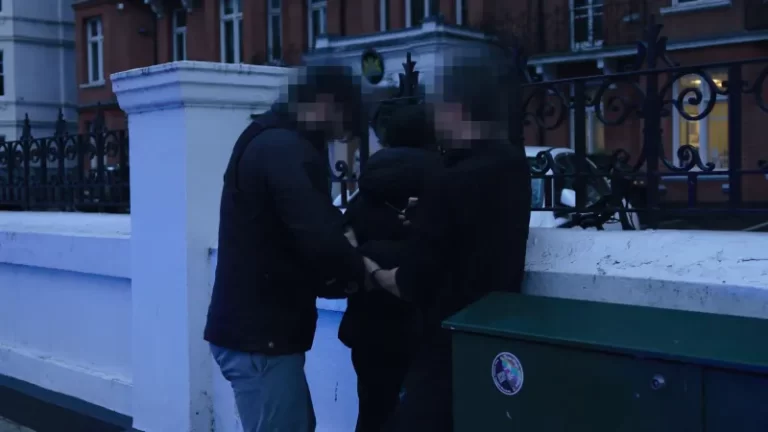 Λονδίνο: Πάνω από 240 συλλήψεις σε ένα μήνα για κλοπές κινητών τηλεφώνων